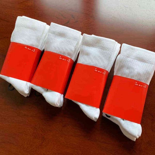 fashion women men socking letter breathable cotton wholesale calzino jogging basketball football sports sock embroidery classic, Black
fashion women men socking letter breathable cotton wholesale calzino jogging basketball football sports sock embroidery classic, Black