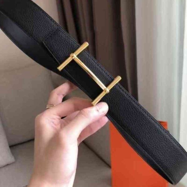 designer herme belts mens leather belt leather classic versatile hbutton ibutton doublesided lovers mens and womens fashionable waist, Black;brown
designer herme belts mens leather belt leather classic versatile hbutton ibutton doublesided lovers mens and womens fashionable waist, Black;brown