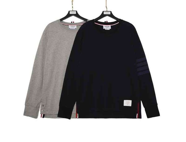 2022 spring new high version tb classic basic four bar yarn dyed men's and women's couple round neck t-shirt sweater, Black
2022 spring new high version tb classic basic four bar yarn dyed men's and women's couple round neck t-shirt sweater, Black
