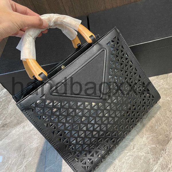 2022 quality armpit straw beach bags classic leather designer handbags ladies shoulder reusable bag multi-color fashion wholesale totes
2022 quality armpit straw beach bags classic leather designer handbags ladies shoulder reusable bag multi-color fashion wholesale totes