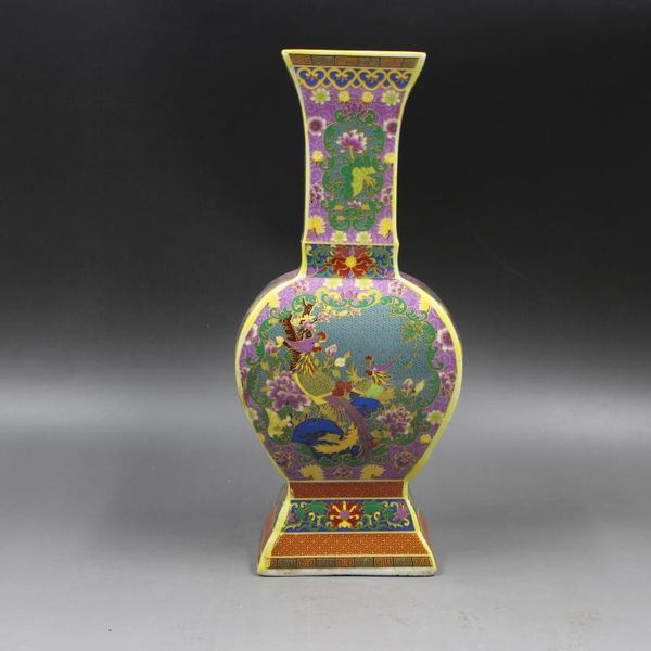 vases yong zheng's year mark enamel sqare flower and bird appreciation vase antique porcelain ornaments collection
vases yong zheng's year mark enamel sqare flower and bird appreciation vase antique porcelain ornaments collection