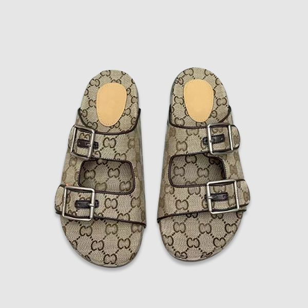 2022 designer sandals men slippers gear bottoms flip flops ladies luxury fashion casual size 38-46 with box, Black
2022 designer sandals men slippers gear bottoms flip flops ladies luxury fashion casual size 38-46 with box, Black