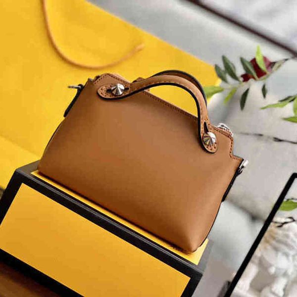 women handbag shoulder leather designer crossbody female purses boston large capacity pillow bags 220307
women handbag shoulder leather designer crossbody female purses boston large capacity pillow bags 220307