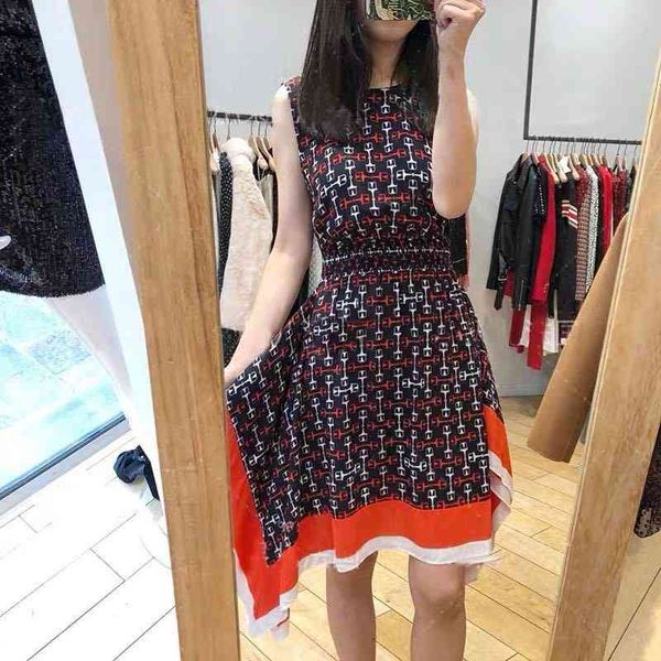 casual dresses spring and summer style stitched printing sleeveless slim fitting irregular dress women's, Black;gray
casual dresses spring and summer style stitched printing sleeveless slim fitting irregular dress women's, Black;gray