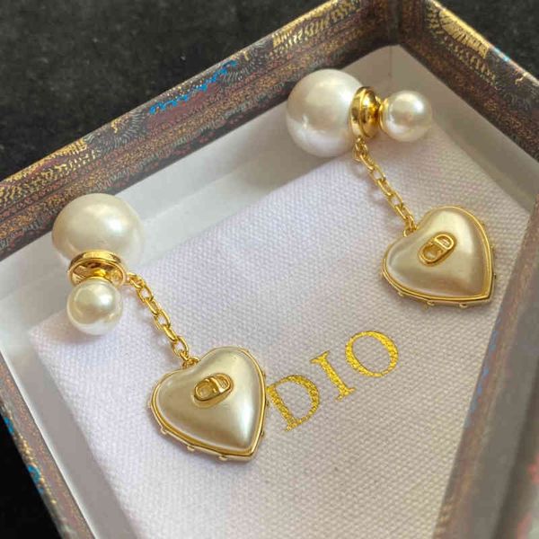 women's fashion personality trend new brand earrings wholesale family di love size pearl long female peach heart tassel, Silver
women's fashion personality trend new brand earrings wholesale family di love size pearl long female peach heart tassel, Silver