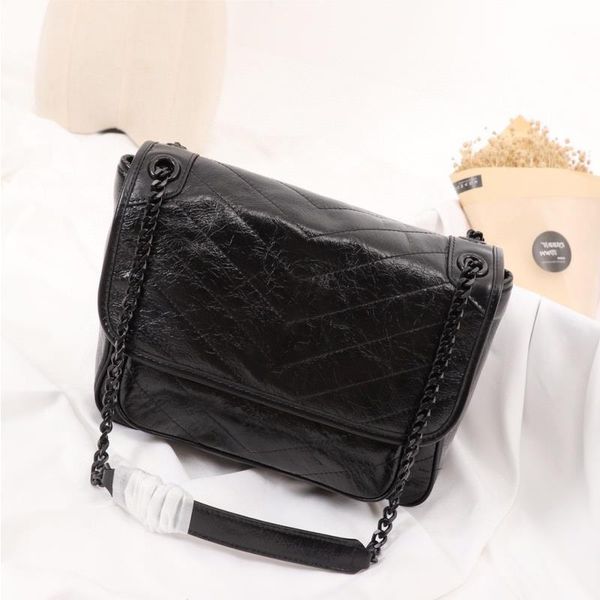 hardware bag designers bags 2022 5a luxurys leather genuine formal women three-color shoulder wear pleated travel handbag dglvysp
hardware bag designers bags 2022 5a luxurys leather genuine formal women three-color shoulder wear pleated travel handbag dglvysp