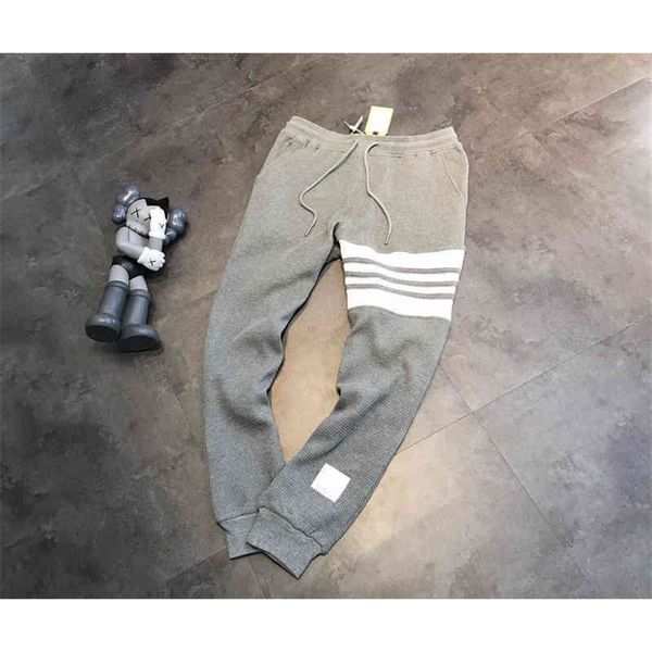 2022 factory wholesale new purchase of waffle yarn dyed cotton lovers' white stripe pants live broadcast in spring and summer sorh, White;black
2022 factory wholesale new purchase of waffle yarn dyed cotton lovers' white stripe pants live broadcast in spring and summer sorh, White;black