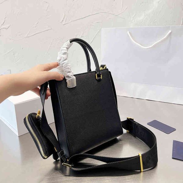 designer luxury women the tote bag fashion versatile handbags shoulder crossbody bags purse telfars totes large capacity saddle wallets 7a v
designer luxury women the tote bag fashion versatile handbags shoulder crossbody bags purse telfars totes large capacity saddle wallets 7a v