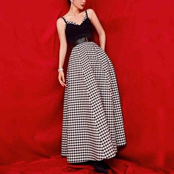casual dresses women's wear in spring and summer of black white checkered stitching waist closing large swing suspender dress long skir, Black;gray
casual dresses women's wear in spring and summer of black white checkered stitching waist closing large swing suspender dress long skir, Black;gray