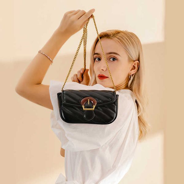 2022 new fashion, small fragrance, light luxury single shoulder bags, small crowd embroidery chain design, messenger mini bags
2022 new fashion, small fragrance, light luxury single shoulder bags, small crowd embroidery chain design, messenger mini bags