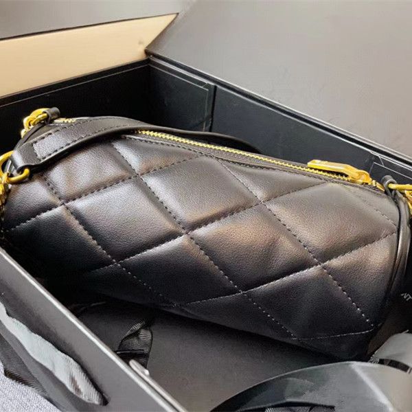 shoulder bag designer original leather messenger bag fashion diamond chain bag classic handbag
shoulder bag designer original leather messenger bag fashion diamond chain bag classic handbag