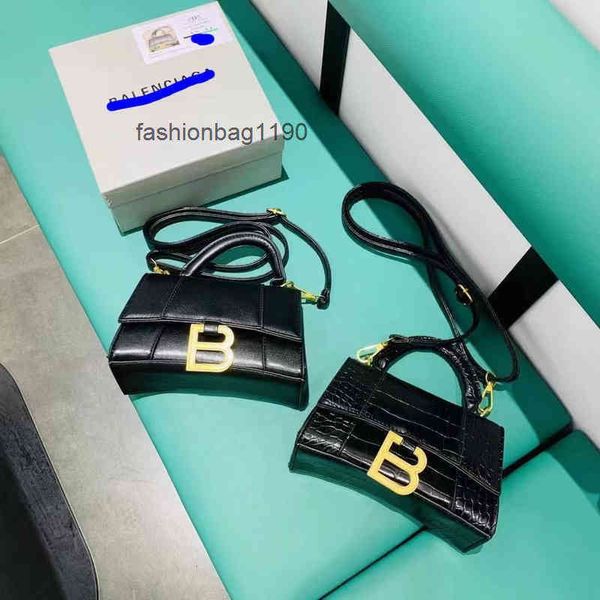 handbags balencigas classic designer bags 's french bag hourglass high sense vintage crocodile
handbags balencigas classic designer bags 's french bag hourglass high sense vintage crocodile