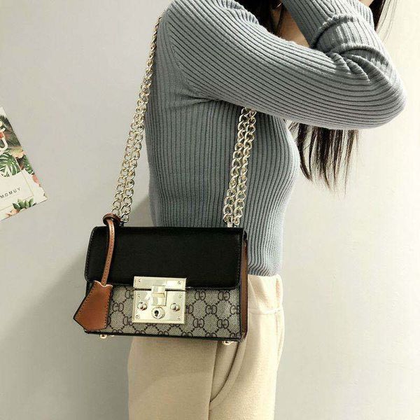 new designer bas fashion material with family women's leather box double chain sinle shoulder small square
new designer bas fashion material with family women's leather box double chain sinle shoulder small square