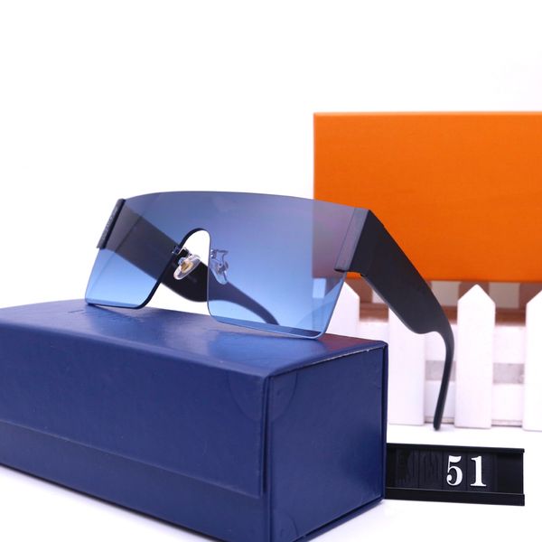 1pcs fashion round sunglasses eyewear sun glasses designer brand black metal frame dark glass lenses for mens womens better brown cases 72, White;black
1pcs fashion round sunglasses eyewear sun glasses designer brand black metal frame dark glass lenses for mens womens better brown cases 72, White;black