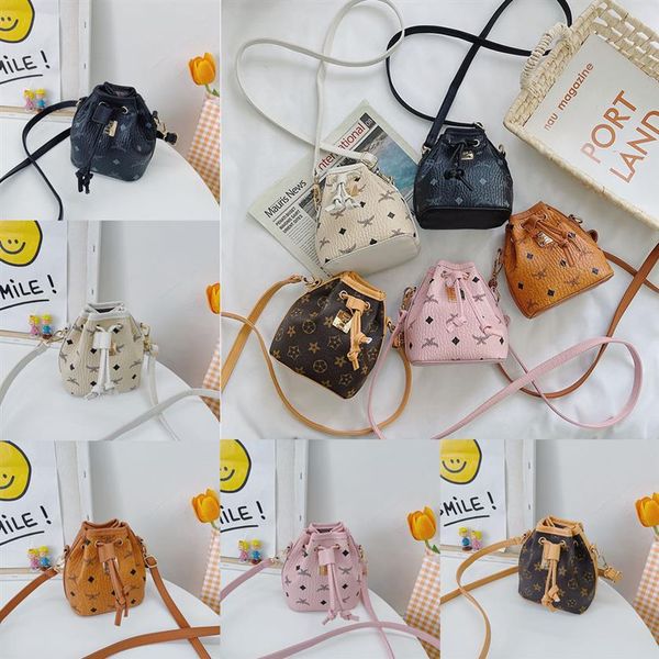 5colors baby girls pu leather single shoulder handbags children letters print designer drawstring bucket bag fashion cute kids cro243o, Black
5colors baby girls pu leather single shoulder handbags children letters print designer drawstring bucket bag fashion cute kids cro243o, Black