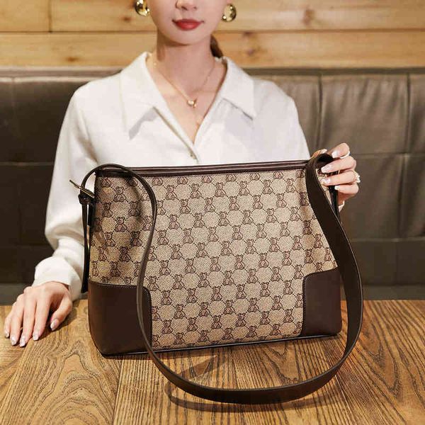 factory online export designer tide brand ladies bags offers for new female messenger 2022 shoulder large capacity bucket fashion
factory online export designer tide brand ladies bags offers for new female messenger 2022 shoulder large capacity bucket fashion