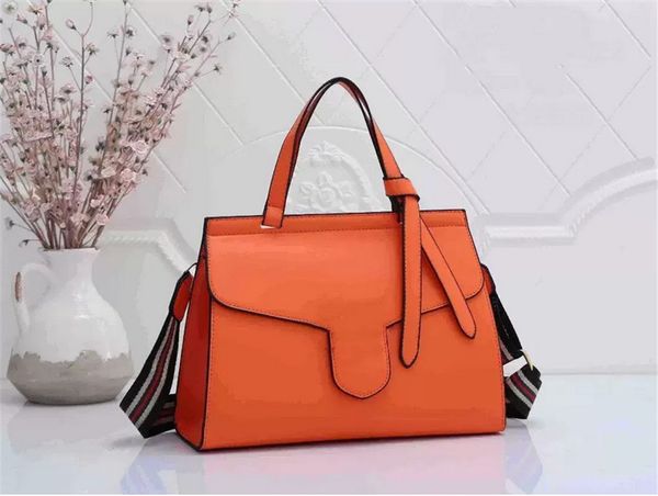 genuine leather handbag comes with box chain bag women luxurys fashion designers bags female clutch classic girl handbags h0504
genuine leather handbag comes with box chain bag women luxurys fashion designers bags female clutch classic girl handbags h0504