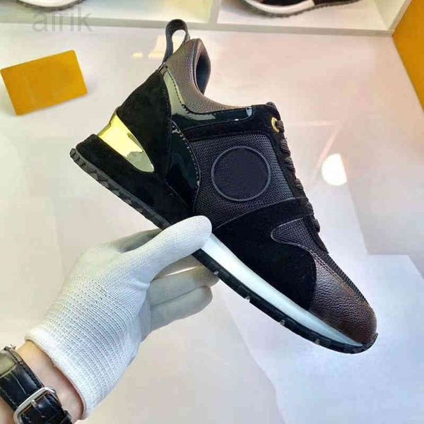 platform men gym casual shoes women travel leather lace-up sneaker 100% cowhide fashion letters thick bottom woman shoe flat lady sneakers, Black
platform men gym casual shoes women travel leather lace-up sneaker 100% cowhide fashion letters thick bottom woman shoe flat lady sneakers, Black
