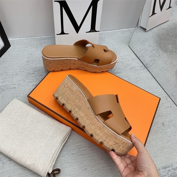 30% off 2022 sandals 2022 new summer women wedge heels platform slippers open-toes designer mules beach slides shoes chaussure femme, Black
30% off 2022 sandals 2022 new summer women wedge heels platform slippers open-toes designer mules beach slides shoes chaussure femme, Black
