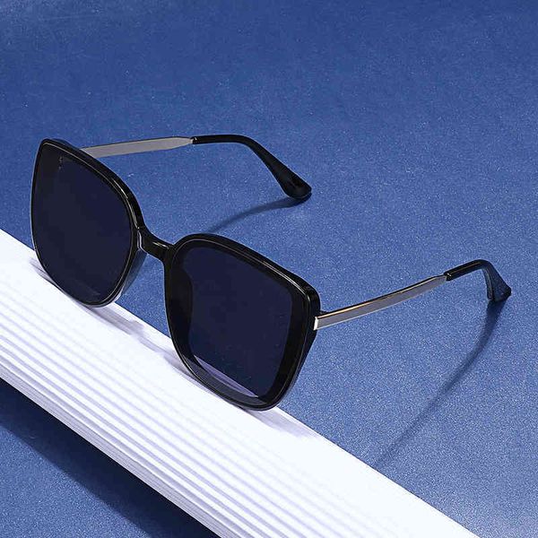 korean 2021 new sunglass wind round face large frame sunglass outdoor uv protection zt86366, White;black
korean 2021 new sunglass wind round face large frame sunglass outdoor uv protection zt86366, White;black