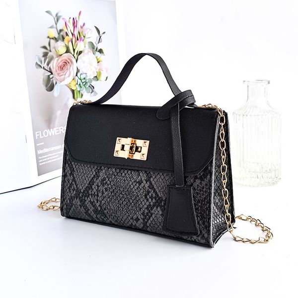 2022 new messenger bag for women trend luxury handbags camera female cosmetic bag chain snake print crossbody shoulder bags
2022 new messenger bag for women trend luxury handbags camera female cosmetic bag chain snake print crossbody shoulder bags