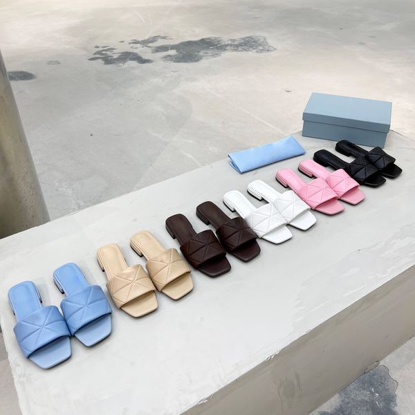 2022 women sandals metal triangle logo printed luxury leather sandals high heels casual beach slippers open toe shoes 35-43 with original bo, Black
2022 women sandals metal triangle logo printed luxury leather sandals high heels casual beach slippers open toe shoes 35-43 with original bo, Black