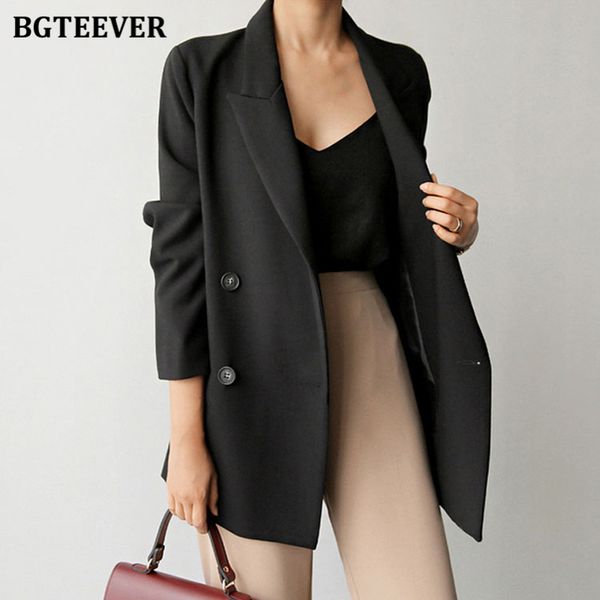 autumn new fashion notched collar women blazer elegant long sleeve loose double breasted female suits jackets 2021, White;black
autumn new fashion notched collar women blazer elegant long sleeve loose double breasted female suits jackets 2021, White;black