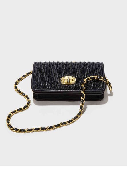 hbp women's bag 2022 new pleated pearl chain small square bags retro one-shoulder messenger small freshbag th
hbp women's bag 2022 new pleated pearl chain small square bags retro one-shoulder messenger small freshbag th