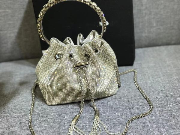 wholesale ladies designers bags fashion mini designer handbags shoulder messenger bag shopping travel vintage metal handmade flash diamond b
wholesale ladies designers bags fashion mini designer handbags shoulder messenger bag shopping travel vintage metal handmade flash diamond b