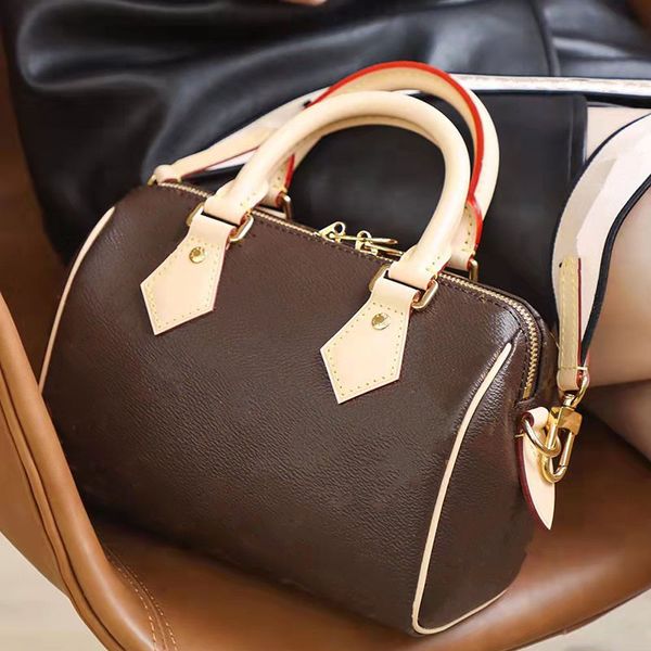 classic shoulder bag handbag designer luxury women's wallet crossbody party pu leather casual dinner party daily communication focus ba
classic shoulder bag handbag designer luxury women's wallet crossbody party pu leather casual dinner party daily communication focus ba