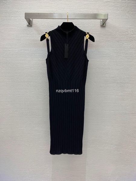 casual dresses early spring medusa metal accessories suspender design elastic wrap skirt knitted dress, Black;gray
casual dresses early spring medusa metal accessories suspender design elastic wrap skirt knitted dress, Black;gray