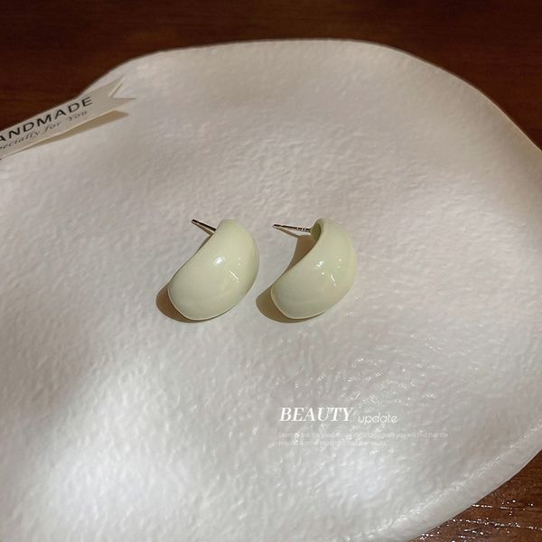 925 silver needle acrylic c- shaped bean-shaped stud korean ins minority design earrings simple eardrop female wholesale, Golden
925 silver needle acrylic c- shaped bean-shaped stud korean ins minority design earrings simple eardrop female wholesale, Golden