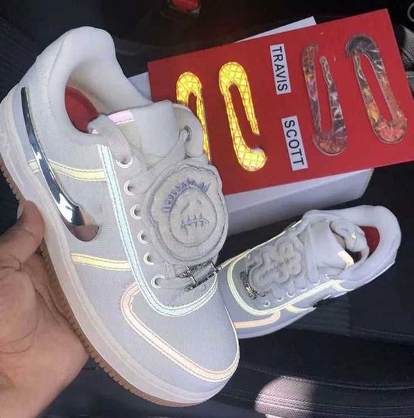 forces low 1 travis scotts cushion one platform men running shoes triple the pure white sports trainer women designer sneakers, Black
forces low 1 travis scotts cushion one platform men running shoes triple the pure white sports trainer women designer sneakers, Black