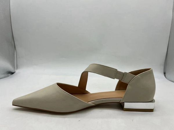 summer the new woman white sandals shoes fashion leisure mid flat shoes, Black;white
summer the new woman white sandals shoes fashion leisure mid flat shoes, Black;white