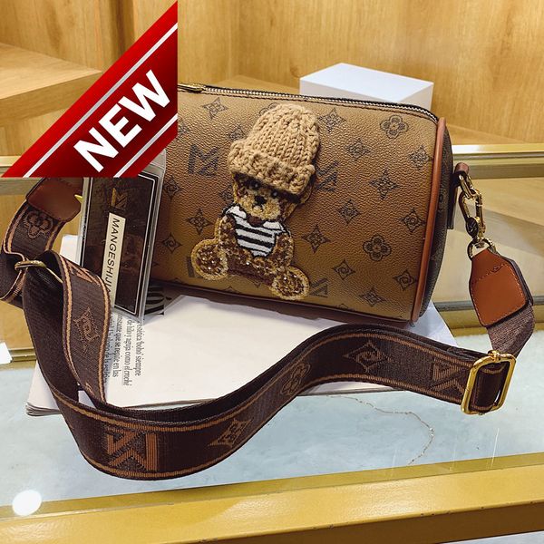direct sale quality discount sthis year's popular style women's and new high-grade one shoulder msenger trend fashion women messen
direct sale quality discount sthis year's popular style women's and new high-grade one shoulder msenger trend fashion women messen