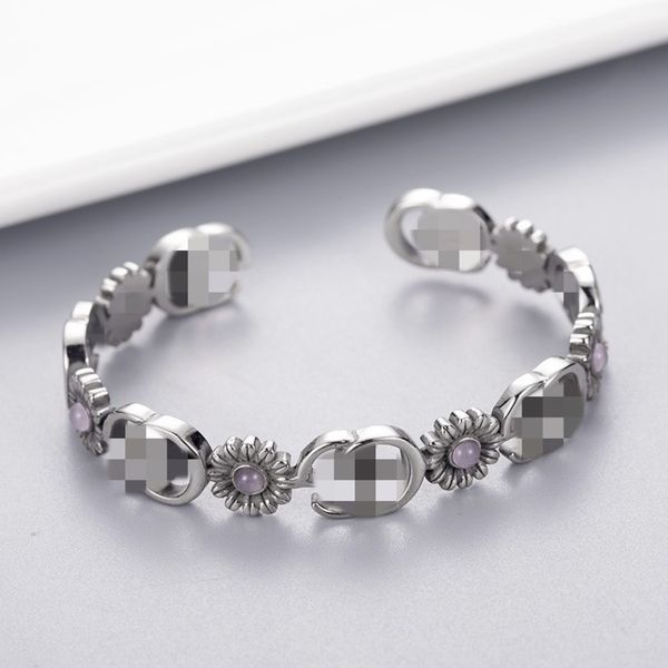 2022 new jewelry accessories double daisy pattern pearl fritillaria fashion new bracelet trend jewelry, Golden;silver
2022 new jewelry accessories double daisy pattern pearl fritillaria fashion new bracelet trend jewelry, Golden;silver