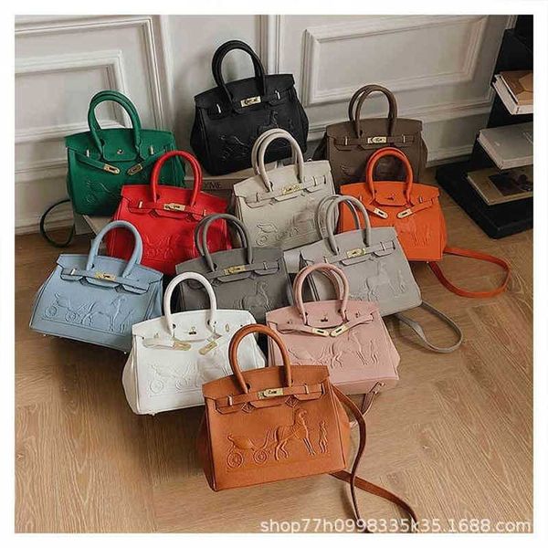 luxury trend handbags birkins's high sense bride red bag female 2022 autumn winter large capacity portable one shoulder messenger
luxury trend handbags birkins's high sense bride red bag female 2022 autumn winter large capacity portable one shoulder messenger