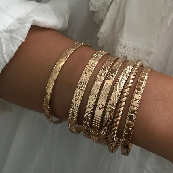 7 pcs set bohemian vintage strands gold peach heart geometric carved flower open bracelets fashion for women jewelry gifts, Black
7 pcs set bohemian vintage strands gold peach heart geometric carved flower open bracelets fashion for women jewelry gifts, Black