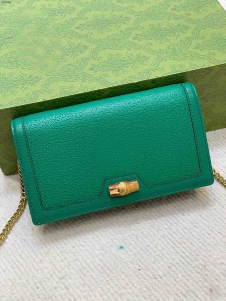 5 colors women shoulder bags women 5a quality chain crossbody bag fashion cowhide leather handbags female famous designer purse bag 19cm
5 colors women shoulder bags women 5a quality chain crossbody bag fashion cowhide leather handbags female famous designer purse bag 19cm