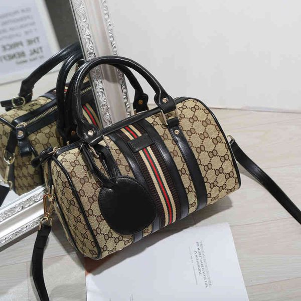 bags handbags women's 2016 fashion ol commuter styling bag messenger single shoulder hand, Black;red
bags handbags women's 2016 fashion ol commuter styling bag messenger single shoulder hand, Black;red