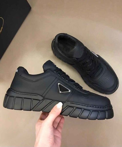 famous brands sporty leather sneakers shoes white black nameled-metal triangle trainers rubber soles comfort walking xtf4
famous brands sporty leather sneakers shoes white black nameled-metal triangle trainers rubber soles comfort walking xtf4