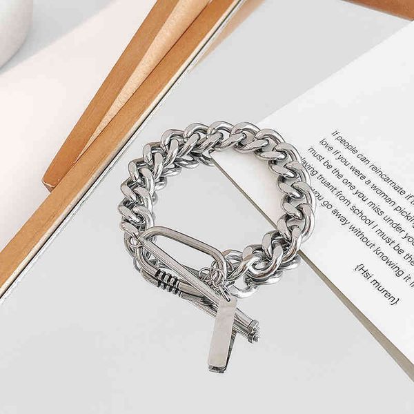 ot buckle bracelet women's fashion ins japan and south korea minority dign sense titanium steel bracelet boys street personality cuban, Golden;silver
ot buckle bracelet women's fashion ins japan and south korea minority dign sense titanium steel bracelet boys street personality cuban, Golden;silver