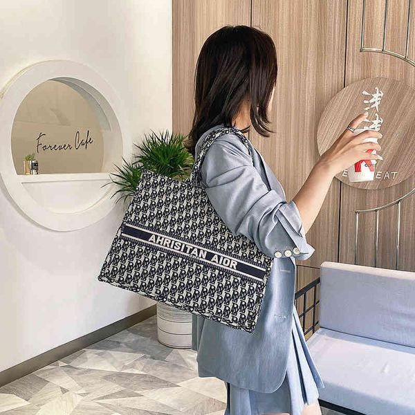 2022 new luxury bags beibei shangpin shopping tote bag portable one bagwomen's fashion bags
2022 new luxury bags beibei shangpin shopping tote bag portable one bagwomen's fashion bags