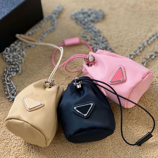 italy brand classic triangle sign mini bucket clutch bags nylon lady drawstring shoulder bag fashion women crossbody handbags luxury designe
italy brand classic triangle sign mini bucket clutch bags nylon lady drawstring shoulder bag fashion women crossbody handbags luxury designe