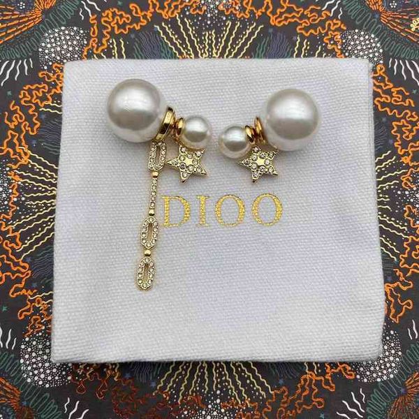 factory wholesale pearl asymmetric fashion trend simple female earrings full of diamond star jewelry, Golden
factory wholesale pearl asymmetric fashion trend simple female earrings full of diamond star jewelry, Golden