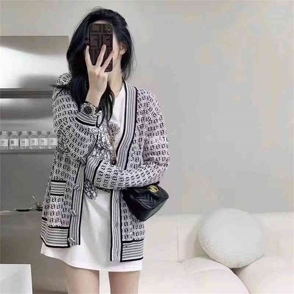 high version net red same trend full body letter jacquard knitted cardigan v-neck age reducing jacket 85% off factory clearance, Black;brown
high version net red same trend full body letter jacquard knitted cardigan v-neck age reducing jacket 85% off factory clearance, Black;brown