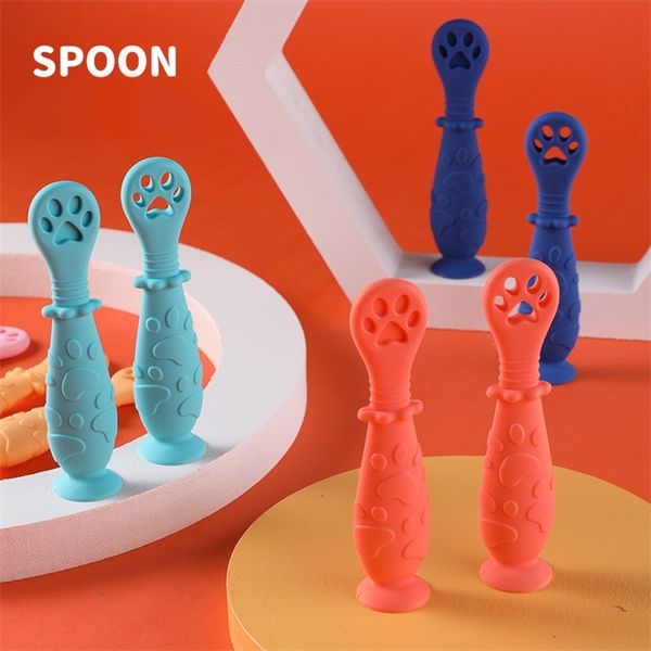 2pcsset baby learn spoon set short easy spoon cartoon silicone teether infant antislip feeding training utensils tableware 220715
2pcsset baby learn spoon set short easy spoon cartoon silicone teether infant antislip feeding training utensils tableware 220715