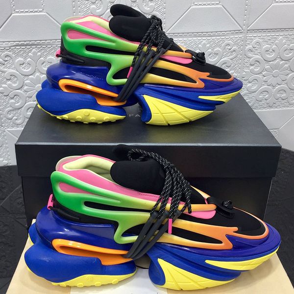 22ss new spring and summer mens or womens bullet shoes distinguished fashion trend ultra-thick sole bullet shape sneakers iridescent shoe r, Black
22ss new spring and summer mens or womens bullet shoes distinguished fashion trend ultra-thick sole bullet shape sneakers iridescent shoe r, Black