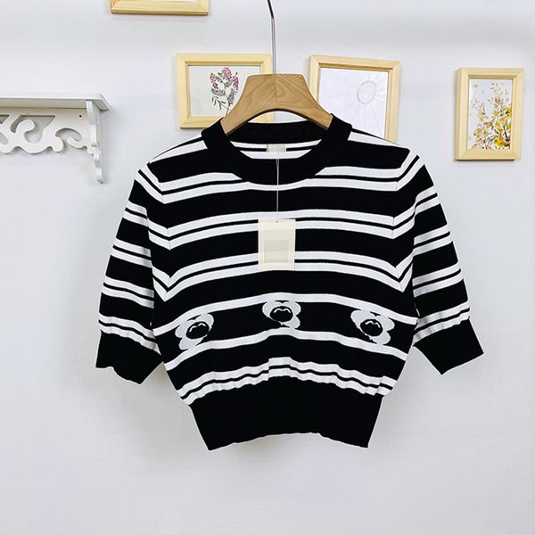 62 2022 runway summer brand same style sweater black crew neck short sleeve women's sweaters qian, White;black
62 2022 runway summer brand same style sweater black crew neck short sleeve women's sweaters qian, White;black