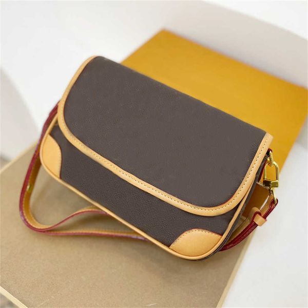 fashion party wedding ladies messenger bags luxury designer oversized print letter chest bag handbag shoulder crossbody shopping bag
fashion party wedding ladies messenger bags luxury designer oversized print letter chest bag handbag shoulder crossbody shopping bag